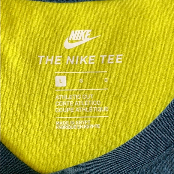 Men’s Nike T-shirt - Picture 4 of 4